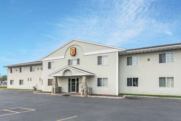 Super 8 by Wyndham Hamilton in Hamilton, Montana, United States