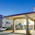 Super 8 by Wyndham Merriam Shawnee