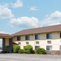Super 8 by Wyndham Perry IA