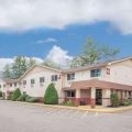 Super 8 by Wyndham Queensbury Glen Falls Lake George Area