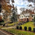 The Larchmont Hotel