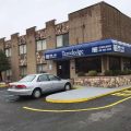 Travelodge by Wyndham Avenel Woodbridge