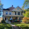 Victorian Manor Bed & Breakfast