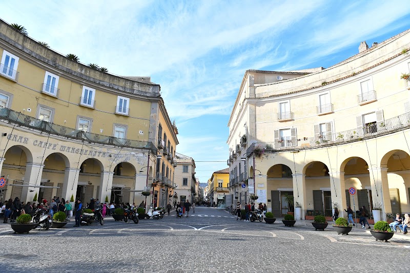 B&B A due passi in Caserta, Italy