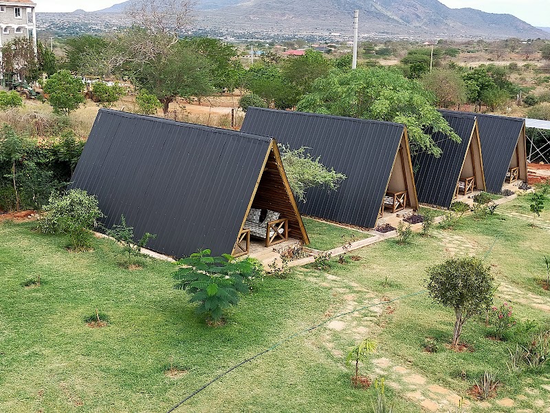 Boma Simba Lodge in Tsavo, Kenya