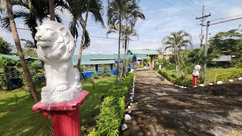 Cabinas Las Palmas in Esparza, Costa Rica