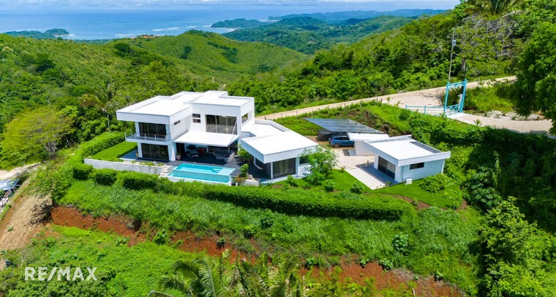 Casa Yin Yang in Carrillos, Costa Rica