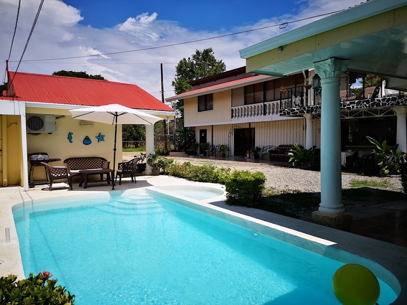 Hospedaje La Galerie in Ciudad Cortes, Costa Rica
