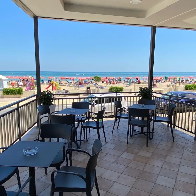 Hotel Spiaggia D’Oro - GFH Collection in Marotta, Italy