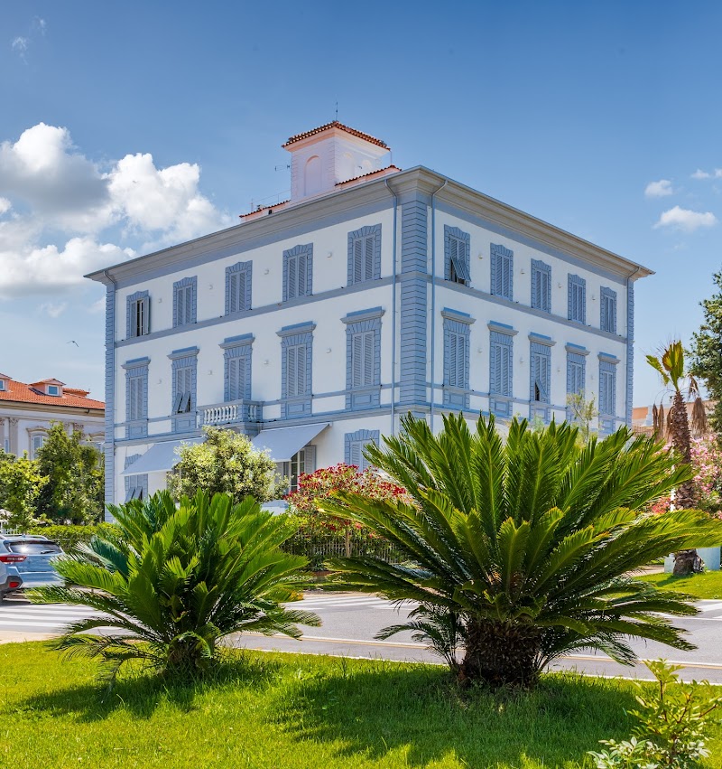 Hotel Tirreno in Massa, Italy