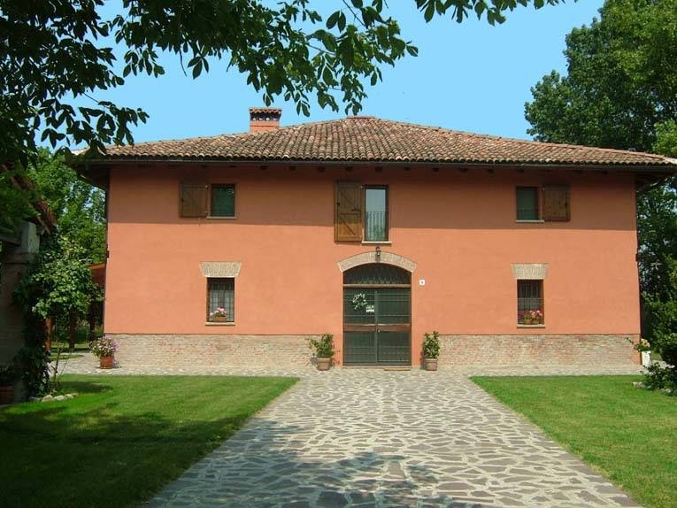 Il Borgo di Via Chiesa in Granarolo del l'Emilia, Italy