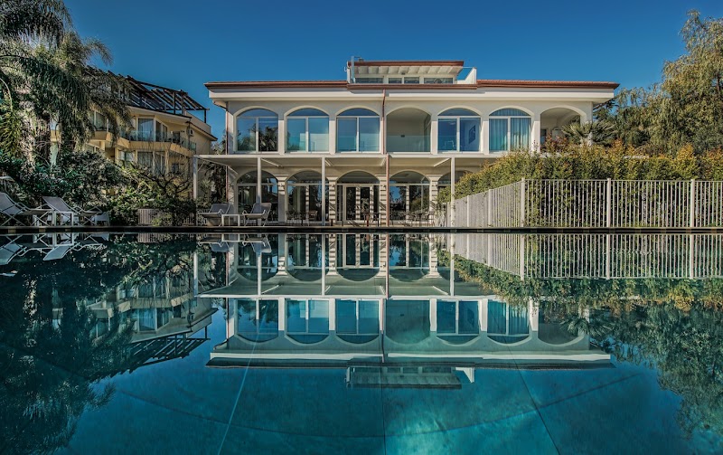 Sicilia's Residence Hotel – Art & Spa in Aci Catena, Italy