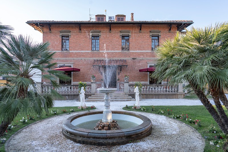 The Rif in Pisa, Italy
