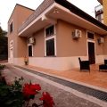 White B&B