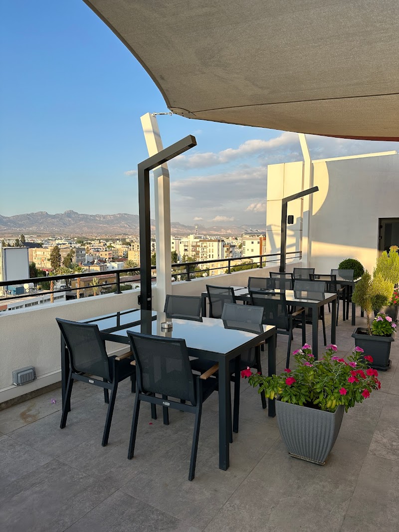Grand Suite for Explorers of Cyprus (Superhost!) in Dali, Cyprus