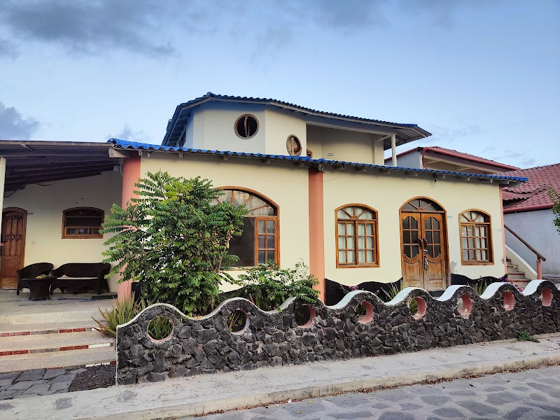 Hostal Neptuno - Poseidon in Puerto Villamil, Ecuador