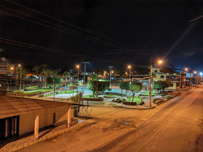 Hotel Las Azucenas in La Troncal, Ecuador