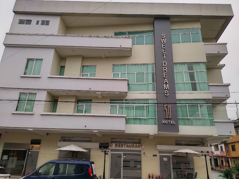 Hotel Sweet Dreams in La Troncal, Ecuador