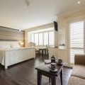 Sea Breeze Lodge