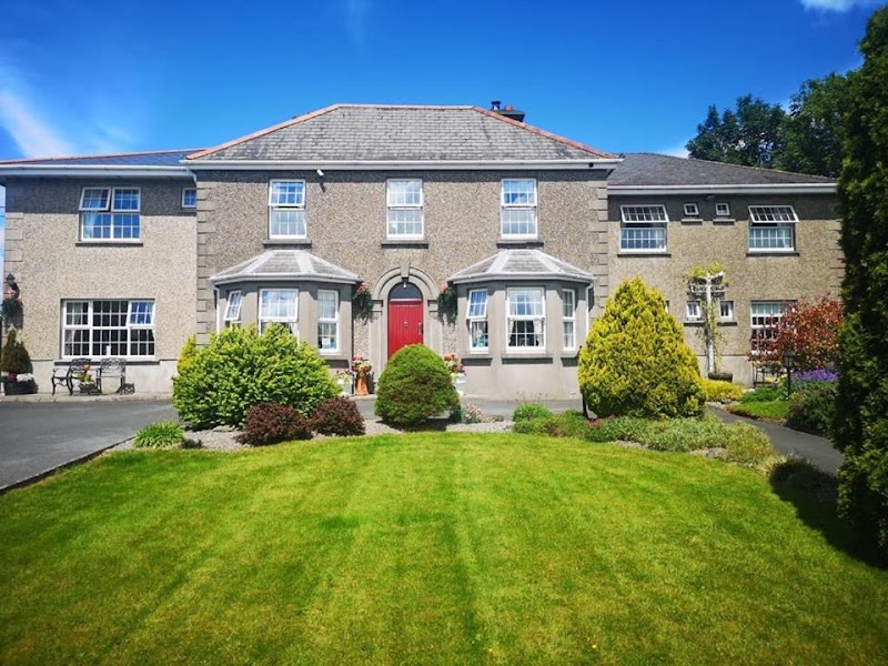 Shannonside House in Baile Atha Luain, Ireland