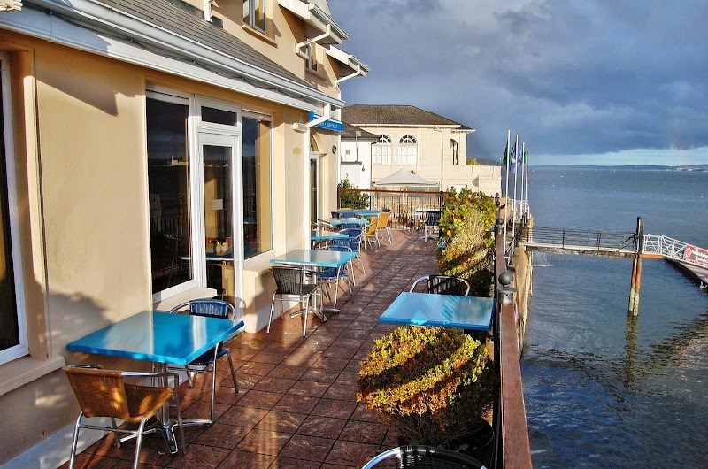 WatersEdge Hotel in Cobh, Ireland