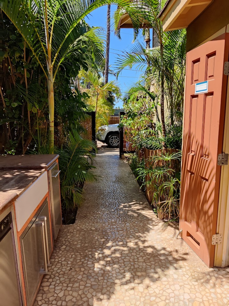 Aloha Pualani Hotel Boutique in Maui Island, Hawaii