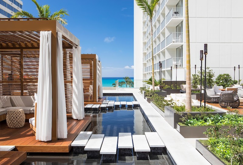 Alohilani Resort Waikiki Beach in Honolulu, Hawaii