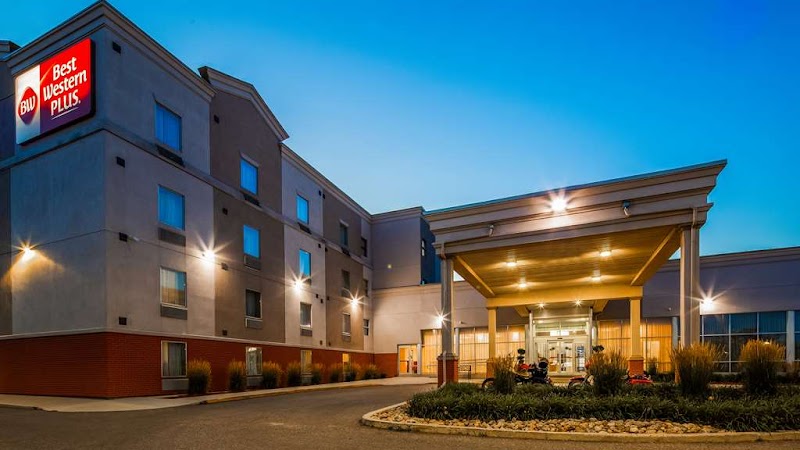 Best Western Plus Bowmanville in Bowmanville, Canada