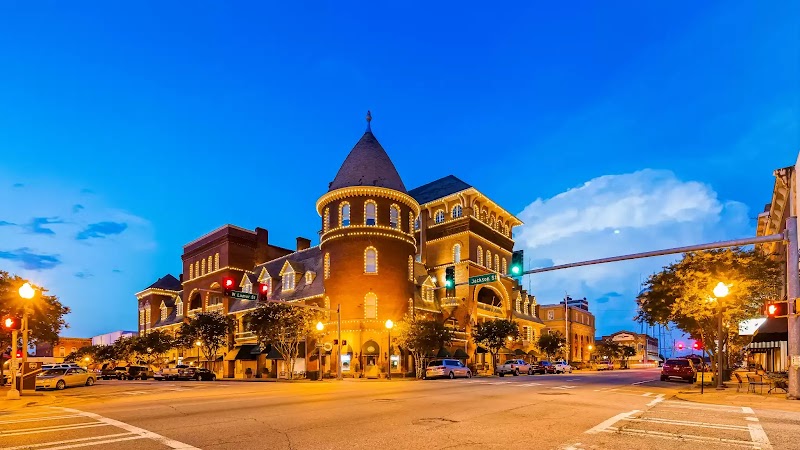 Best Western Plus Windsor Hotel in Americus, United States