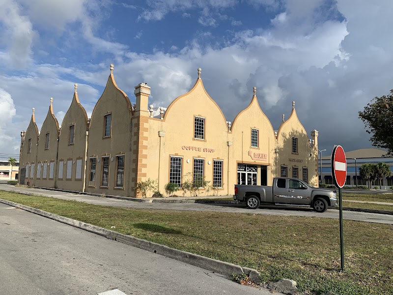 Castaways Resort and Suites in Freeport City, The Bahamas