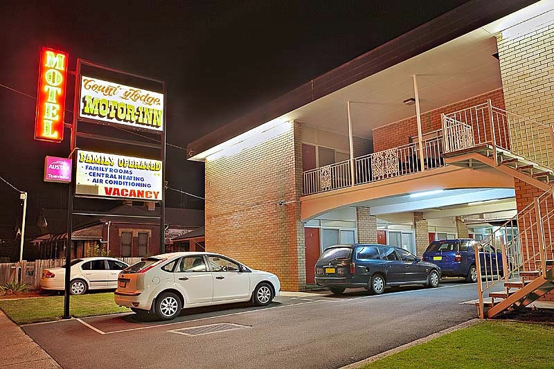 Country Lodge Motor Inn in Bathurst, Australia