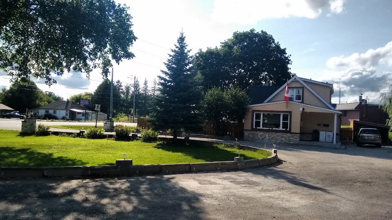 Davidson Motel in Brant, Canada