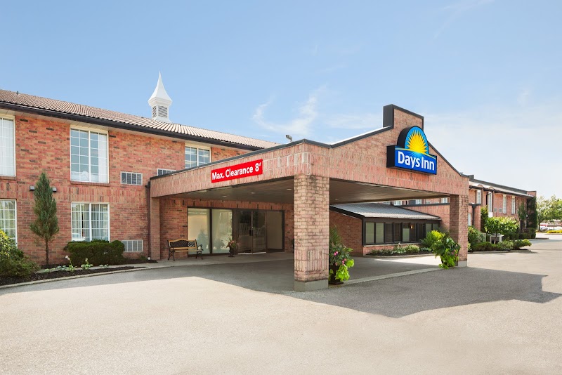 Days Inn by Wyndham Brantford in Brantford, Canada