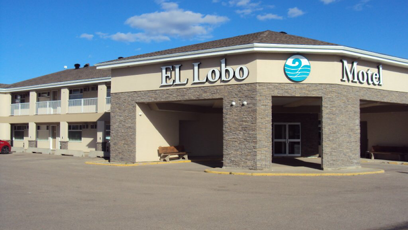 El Lobo Motel in Cold Lake, Canada