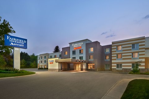 Fairfield Inn & Suites by Marriott Barrie in Barrie, Canada