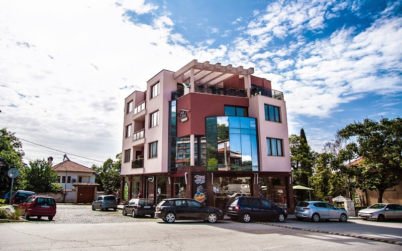 Family Hotel Pak Tam in Karlovo, Bulgaria