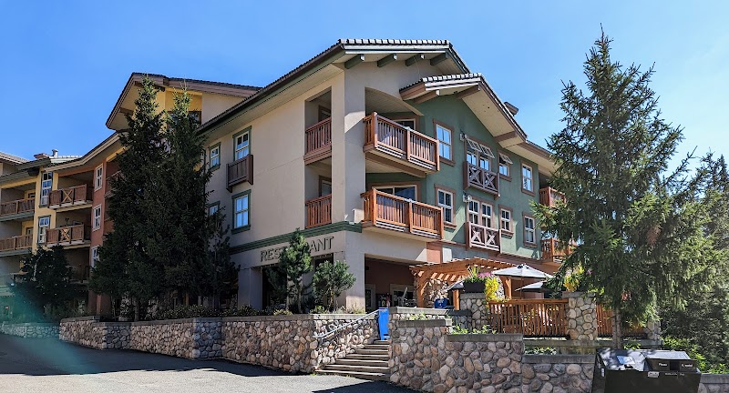 Fireside Inn Hotel & Conference Centre in Castlegar, Canada