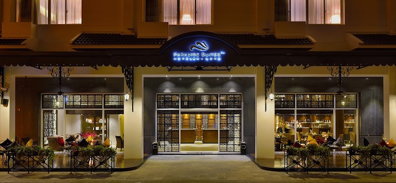 Halong Paradise Suites Hotel in Bai Chay, Vietnam