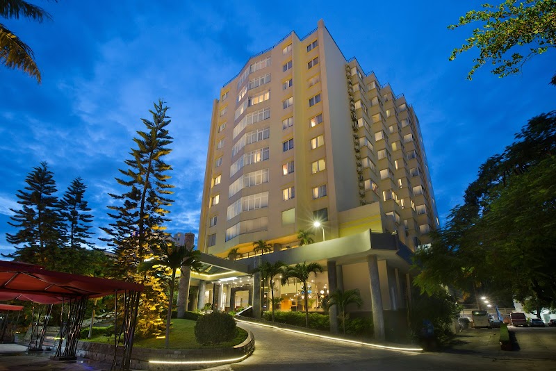 Halong Pearl Hotel in Bai Chay, Vietnam