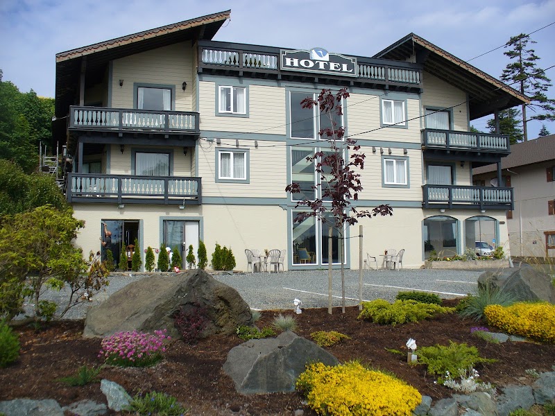 Heron's Landing Hotel in Campbell River, Canada
