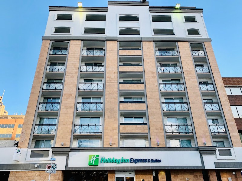 Holiday Inn Express & Suites Calgary Downtown in Calgary, Canada