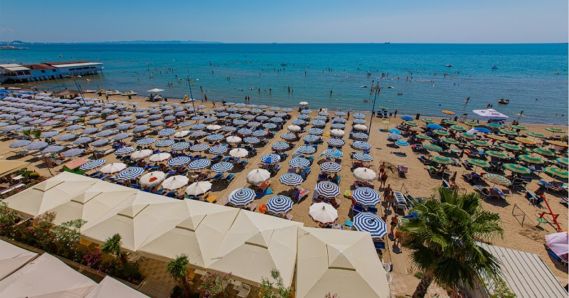 Hotel Albion in Durres, Albania