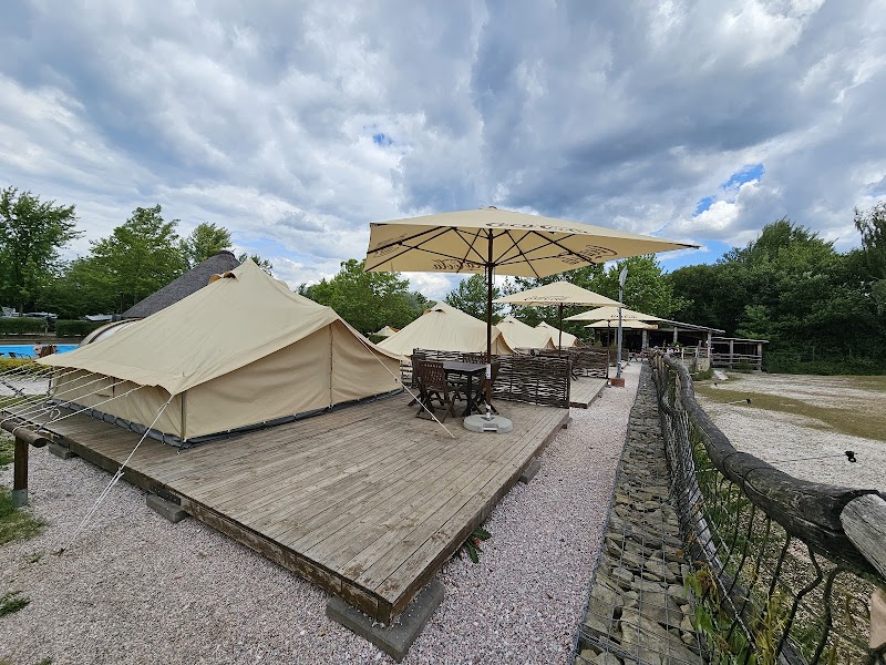 Hotel Safari Lodge in Dvur Kralove nad Labem, Czechia