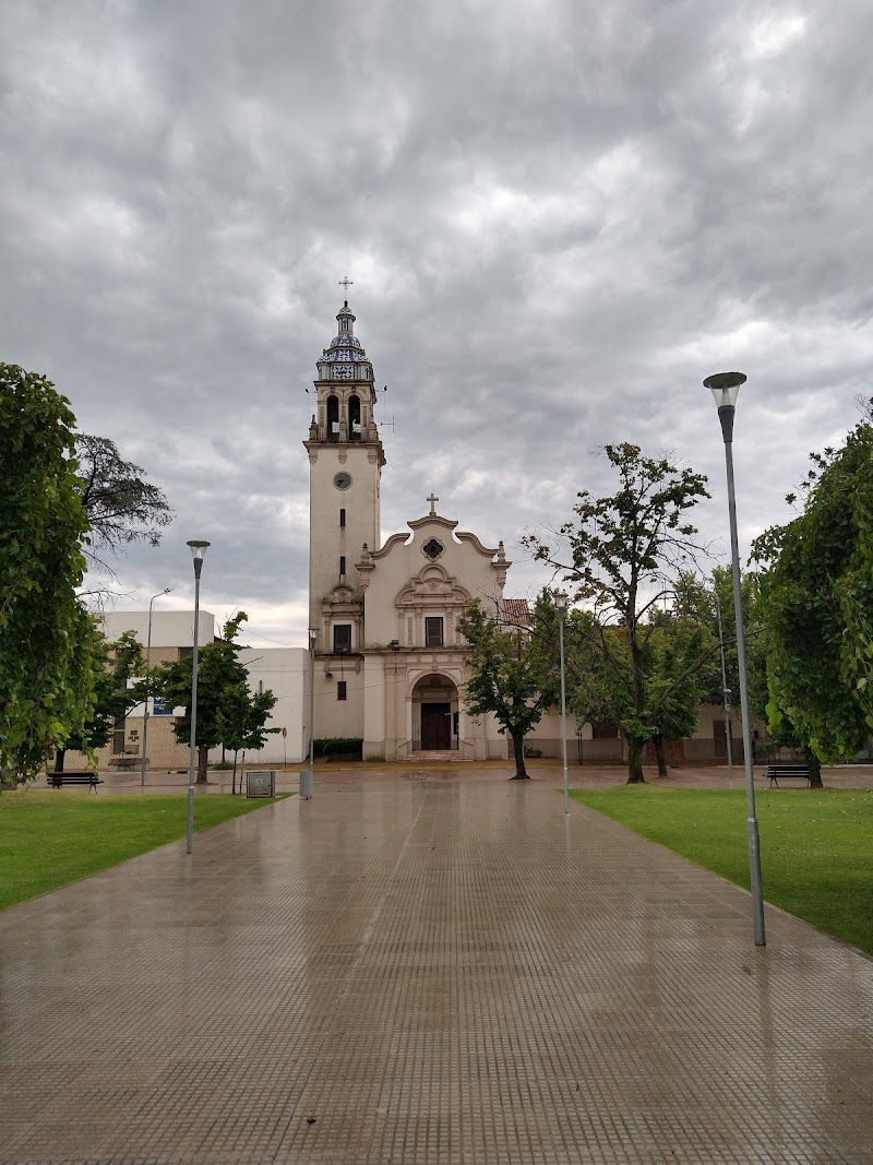 Hotel del Parque in Carlos Casares, Argentina