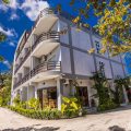 Island Breeze Inn