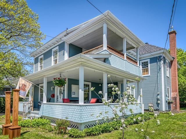 La Maison Collins B&B in Chambly, Canada