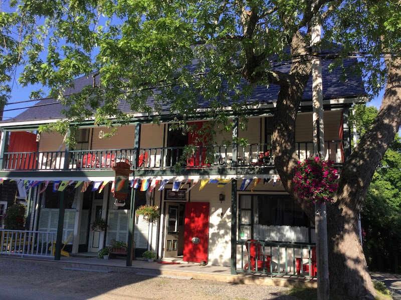 Mecklenburgh Inn in Chester, Canada