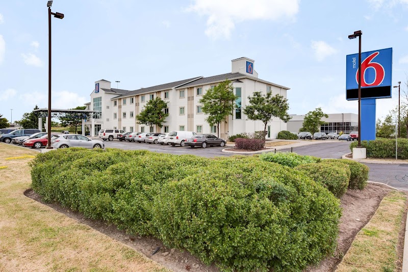 Motel 6 Brampton in Brampton, Canada