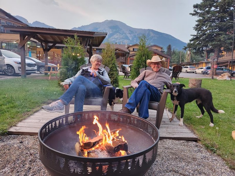 Rundle Cliffs Lodge in Canmore, Canada