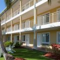 Sunshine Suites Resort
